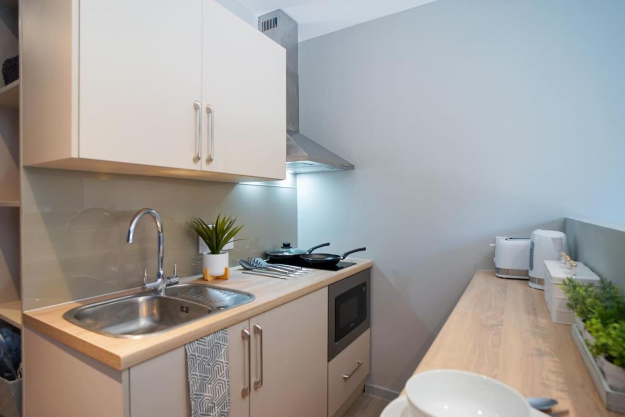 Bright Modern Studios And Private Bedrooms With Shared Kitchen At Straits Meadow Near Edinburgh City Centre Εξωτερικό φωτογραφία